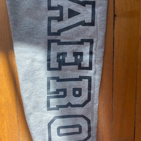 Aeropostale light gray sweatpants - Picture 3 of 3